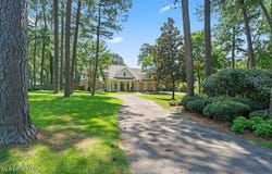 6290 Autumn Oaks Drive, Olive Branch, MS 38654