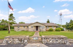 413 W Hayward Drive, Mt Vernon, MO 65712