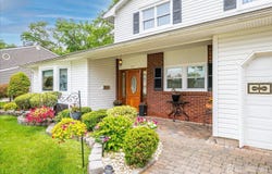 10 Rainbow Drive, Colonia, NJ 07067