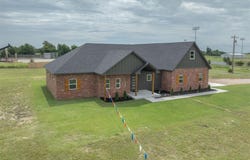 7990 N Sanderson Terrace, Crescent, OK 73028