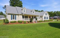 3190 Fox Run Circle, Kinston, NC 28504