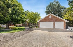 1 Kelaen Circle, Bella Vista, AR 72715