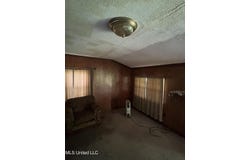 122 Easy Street, Flora, MS 39071