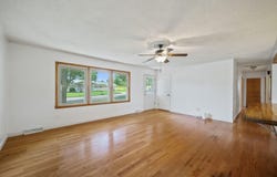 103 N Spring Street, Cassville, MO 65625