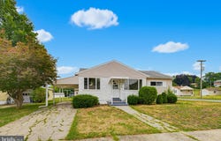 521 N 9TH Avenue, LEBANON, PA 17046