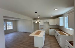 1648 Captain's Drive, Hancock, MI 49930