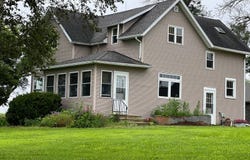 2695 Reed Ave, Garner, IA 50438