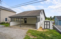 32632 Wooddale Drive, Lisbon, OH 44432