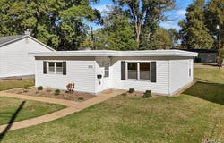 508 E Jefferson Street, O'Fallon, IL 62269