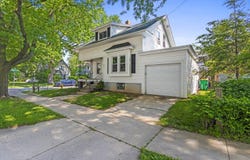 816 Dousman St, Green Bay, WI 54303