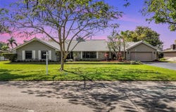 2720 NW 107th Ave, Coral Springs, FL 33065