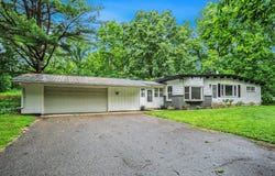7350 N 46th Street, Augusta, MI 49012