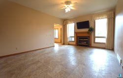 5305 W Sunnydale Pl, Sioux Falls, SD 57106