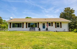 101 Hillcrest Lane, Kingston, TN 37763