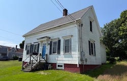 25 Pleasant Street, Lubec, ME 04652