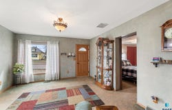 1600 W 9th St, Sioux Falls, SD 57104-3304