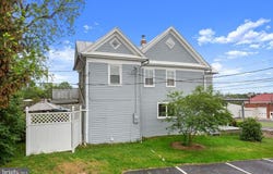 121 S CENTRAL STREET, BROADWAY, VA 22815