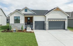 1246 W Ravendale Ln, Goddard, KS 67052