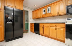 11 Christine Pl, Vernon Twp., NJ 07462