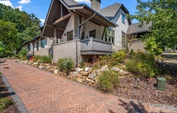 14 Keats Road, Black Mountain, NC 28711