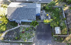 844 RHODODENDRON Dr, Florence, OR 97439