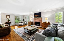 10513 River Ridge Rd, Knoxville, TN 37922