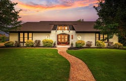 7204 Kingswood Drive, Fort Worth, TX 76133