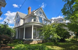 407 Williams Ave, Williamstown, WV 26187