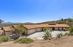 1106 Alpine Oaks Dr., Alpine, CA 91901