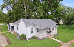 285 Washington Street, Hartsville, IN 47244