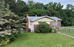 717 King St, McKeesport, PA 15132