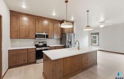 2413 E Brek St, Brandon, SD 57005