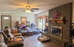 415 W Wabash Street, Berne, IN 46711