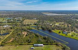 33280 WASHINGTON LOOP ROAD, PUNTA GORDA, FL 33982