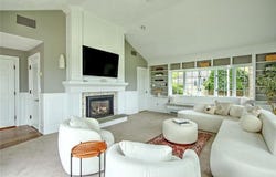 33 Meadowbrook Drive, Barrington, RI 02806