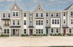 8927 Gateway Heights E, Richmond Heights, MO 63144