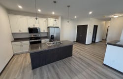 3515 S Heather Ave, Sioux Falls, SD 57106