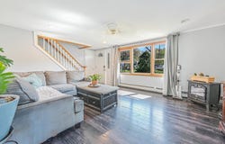 86 Abinet Ct, Selden, NY 11784