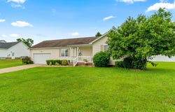 18 Cardinal Drive, Milton, WV 25541