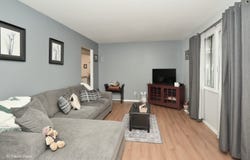824 Wiltshire Drive, McHenry, IL 60050