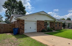 2004 N Hickory St, McAlester, OK 74501