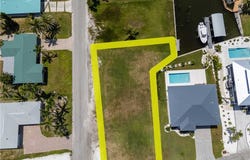2 Bayview Boulevard, Fort Myers Beach, FL 33931