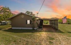 1515 Bee Ln, Tow, TX 78672