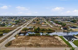 1525 NW 17th Street, Cape Coral, FL 33993