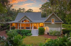 4 Narragansett Ln, Hilton Head Island, SC 29928