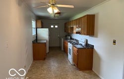 618 W McKenzie Road, Greenfield, IN 46140
