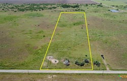 Inez, TX 77968