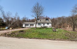 429 Flat Rock Road, Forest City, PA 18421