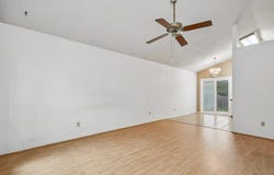 1015 E Yager Ln, Austin, TX 78753