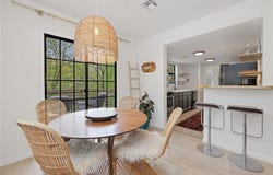 16 Ilford  LN, Bella Vista, AR 72715